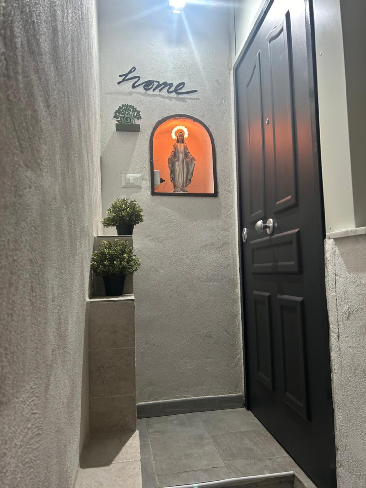 Casagiulia Apartment Наполи Екстериор снимка