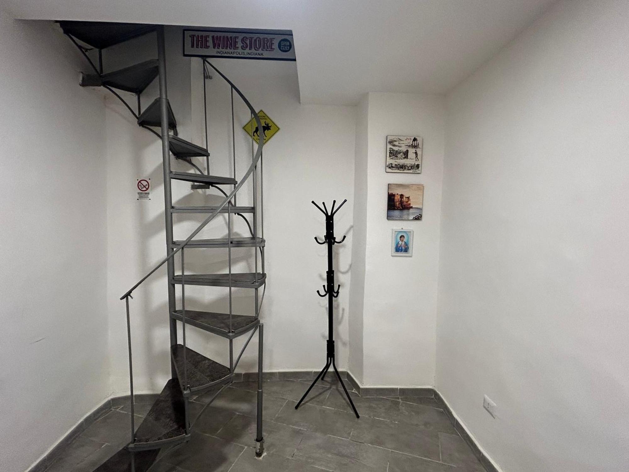Casagiulia Apartment Наполи Екстериор снимка