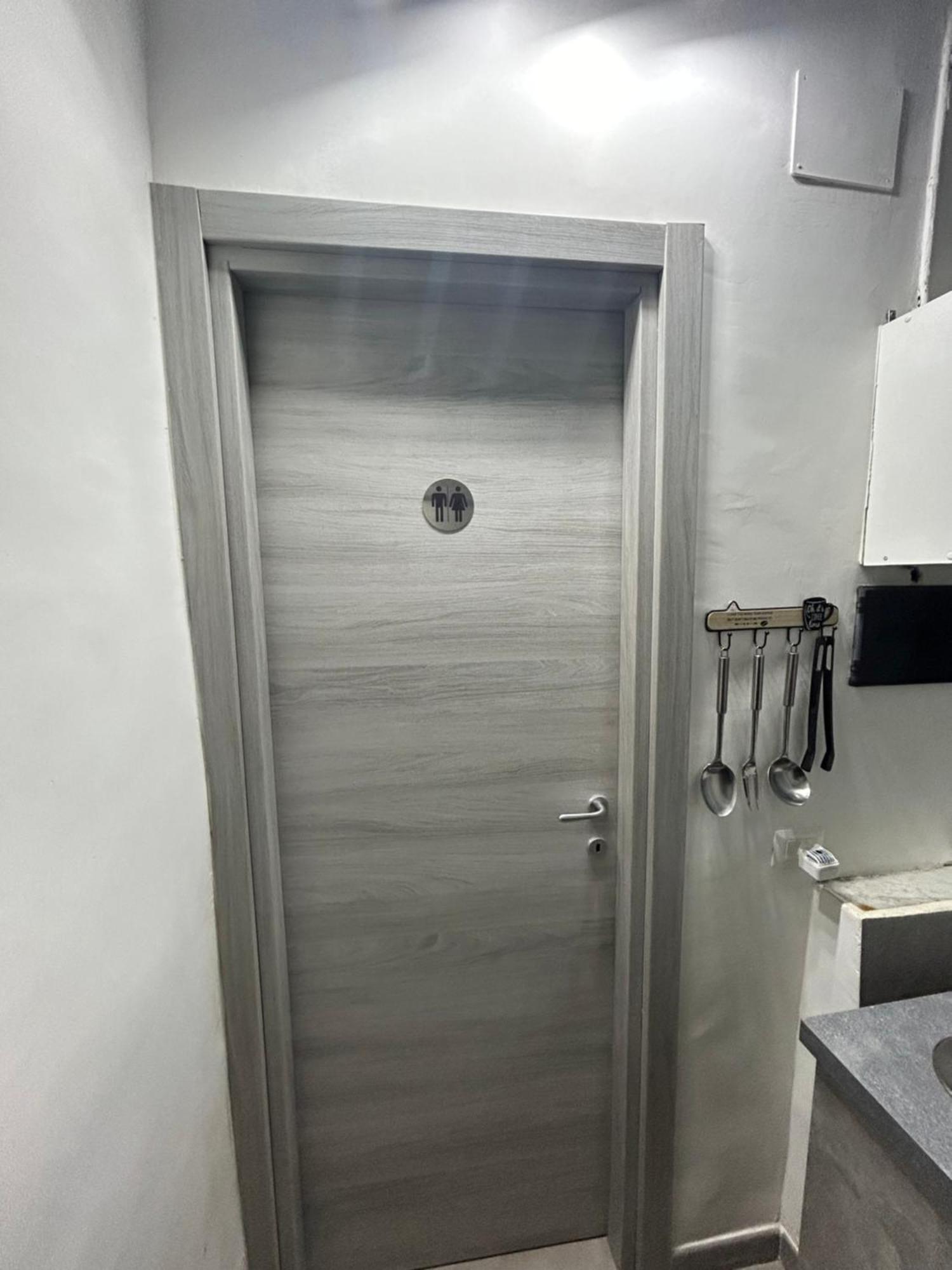 Casagiulia Apartment Наполи Екстериор снимка